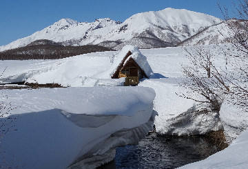 Snowmobile tour to the thermal springs of Nalychevo valley and visit to Aagskiye Narzans